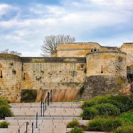 Hotel Ibis Styles Centre Historique 3*