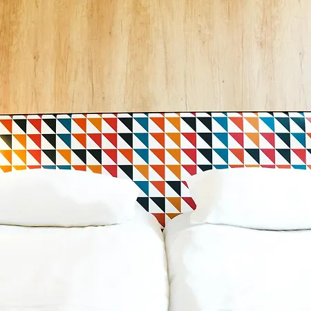 Ibis Styles Centre Historique Hotel 3*