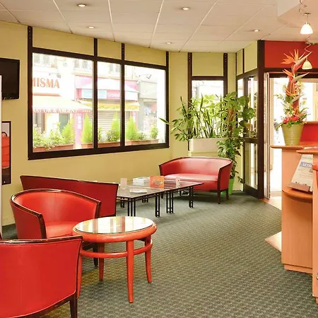 Ibis Styles Centre Historique Hotel 3*