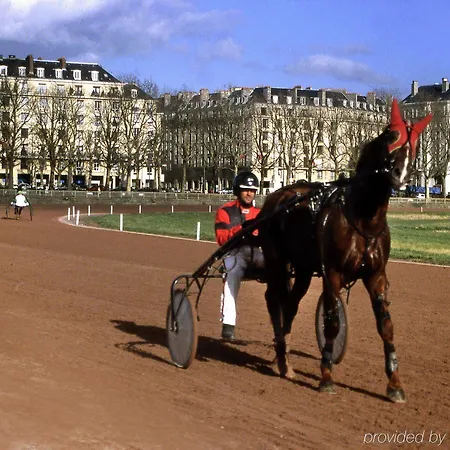 Hotel Ibis Styles Centre Historique 3*
