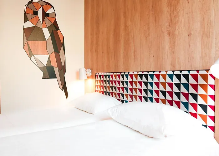 Hotel Ibis Styles Centre Paul Doumer 3*