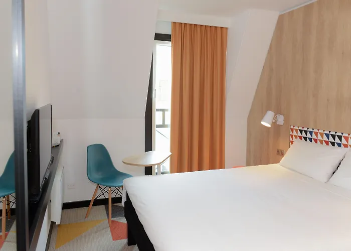 Ibis Styles Centre Historique Hotel 3*