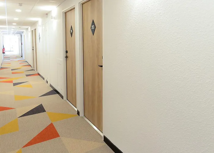 Ibis Styles Centre Historique Hotel 3*