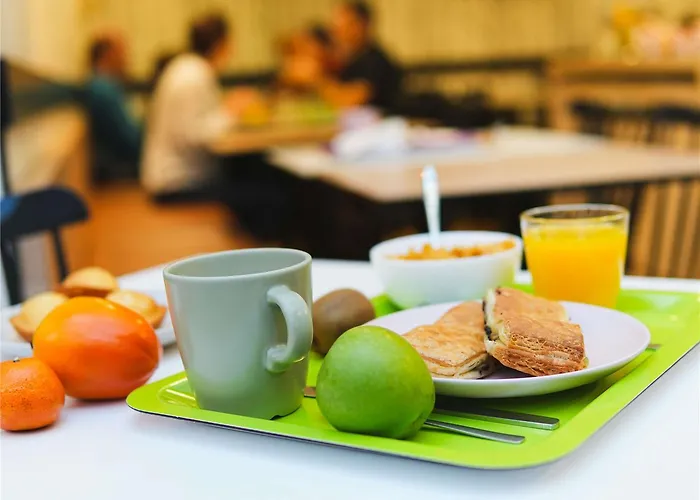 Ibis Styles Centre Historique Hotel 3*